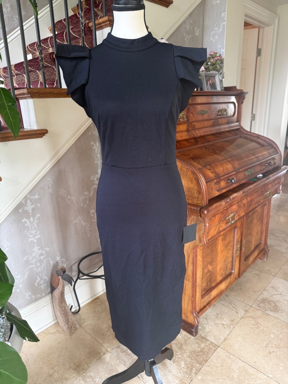LULUS SCUBA FLUTTER SLEEVE dress small NWT black - Picture 2 of 13